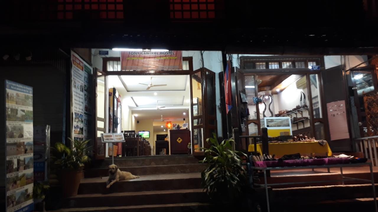 Tony Central Hostel Luang Prabang Exterior foto